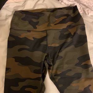 Camoflauge Leggings. Never worn before. Tag on